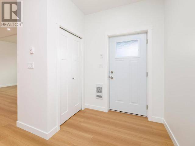 Whitehorse, YT Y1A0K8,36 WYVERN AVENUE
