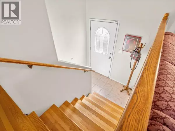 Whitehorse, YT Y1A6A8,44 LAZULITE DRIVE