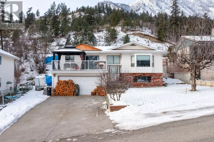 890 EAGLESON Crescent, Lillooet, BC V0K1V0