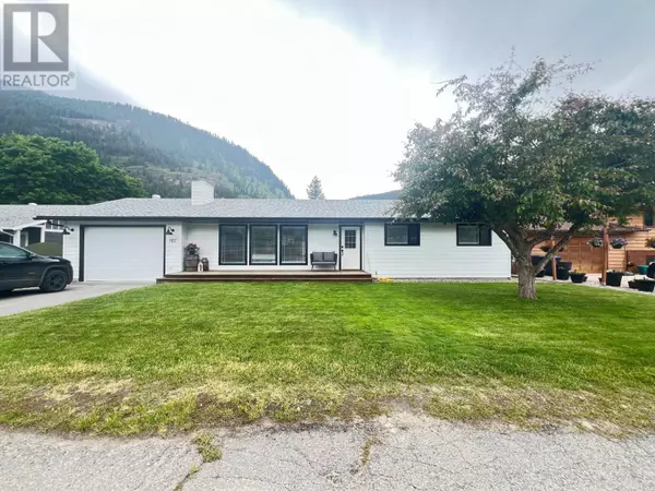 1107 BEACH Place, Chase, BC V0E1M0