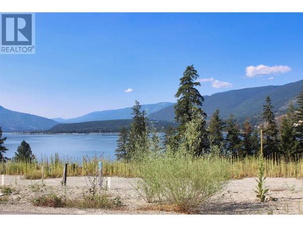 3648 BRAELYN RD #9, South Shuswap, BC V0E2X1