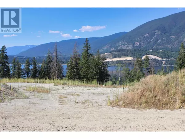 3648 BRAELYN RD #12, South Shuswap, BC V0E2X1