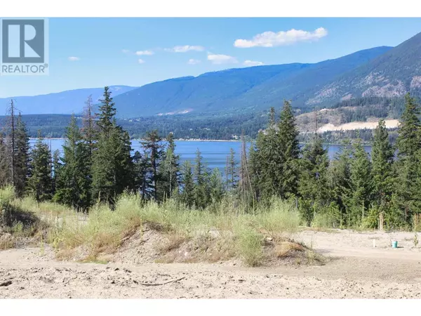 3648 BRAELYN RD #14, South Shuswap, BC V0E2X1