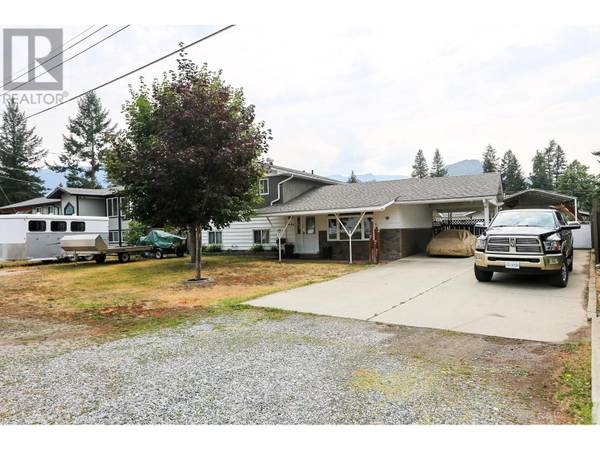 446 ORIOLE Way, Barriere, BC V0E1E0