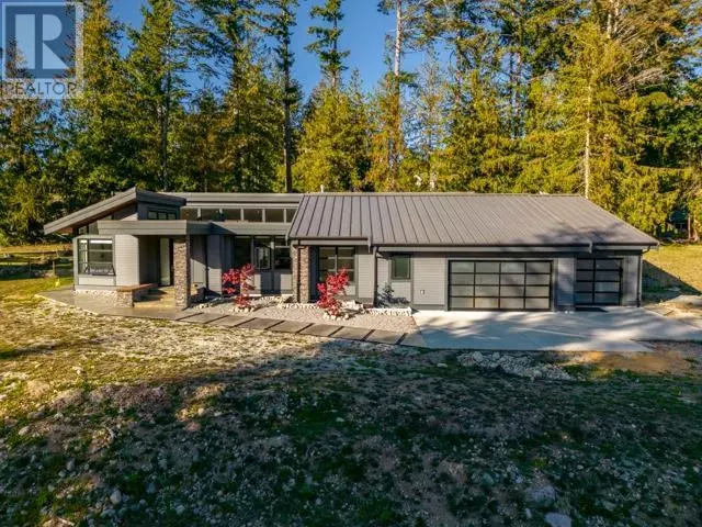 7900 BUTLER ROAD, Powell River, BC V8A0R9