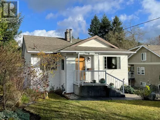 5406 MANSON AVE, Powell River, BC V8A3P4