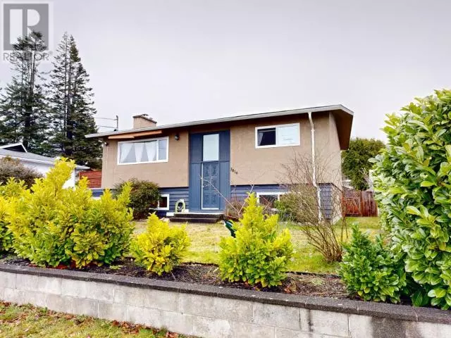 3416 JOYCE AVE, Powell River, BC V8A2Y2