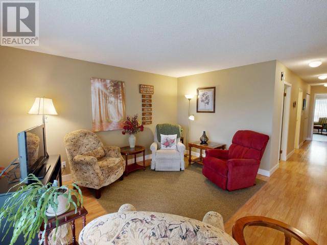Powell River, BC V8A3A9,204-4580 JOYCE AVE