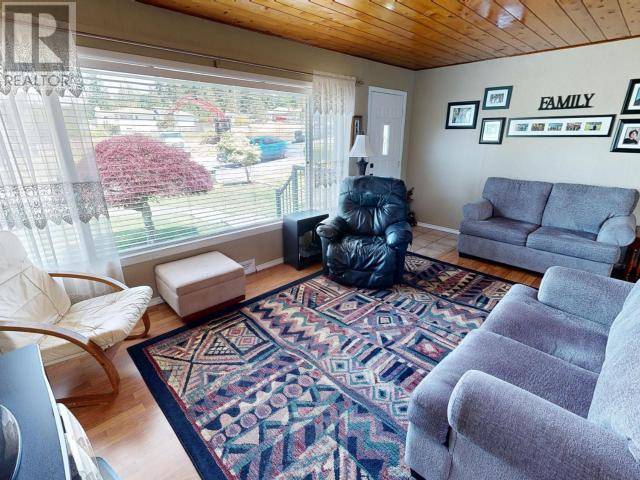 Powell River, BC,7186 BARNET STREET
