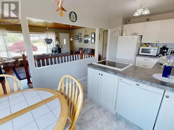 Powell River, BC,7186 BARNET STREET