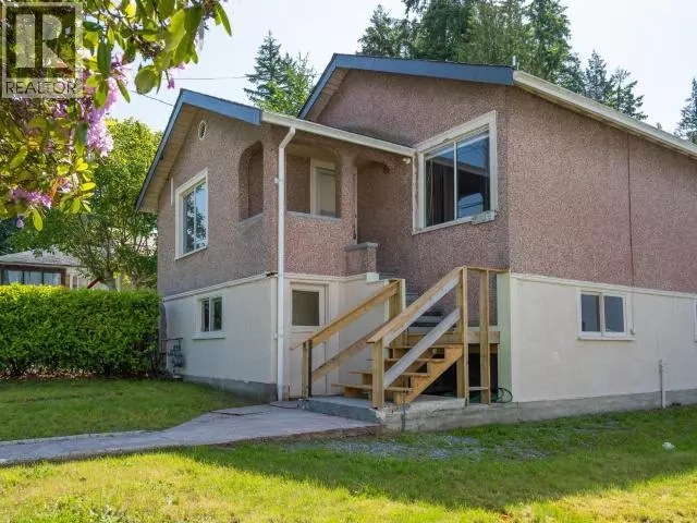 Powell River, BC V8A3Z5,6812 CRANBERRY STREET