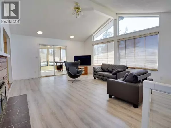 Powell River, BC,3298 VANANDA AVE