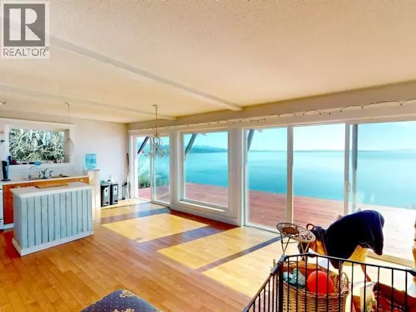 Savary Island, BC,3176 OCEANVIEW LANE