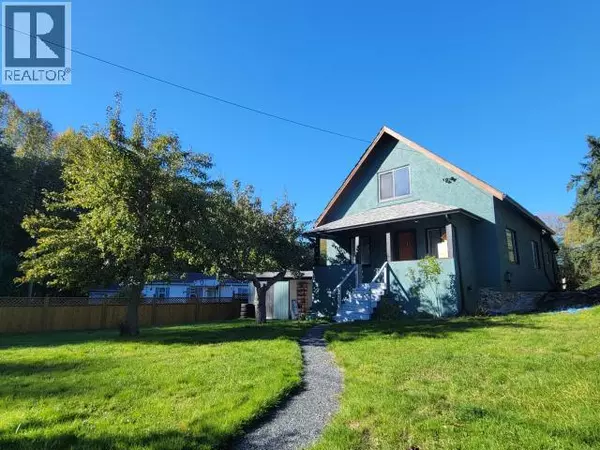 5875 FRASER STREET, Powell River, BC V8A4T6