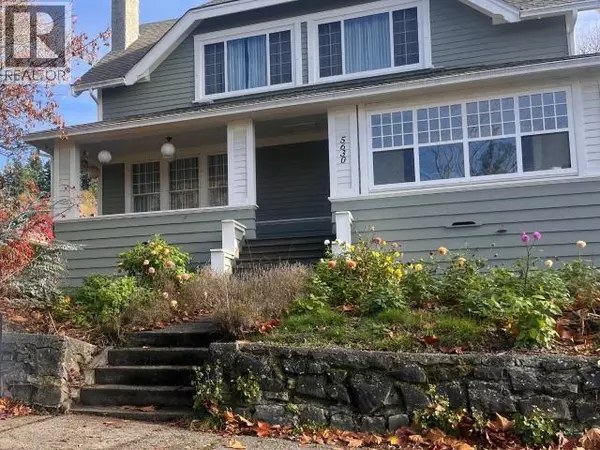 5630 MARINE AVE, Powell River, BC V8A2M3