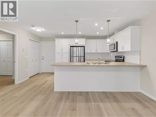 Penticton, BC V2A0J4,3362 SKAHA LAKE RD #604