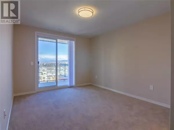Penticton, BC V2A6G4,3362 SKAHA LAKE RD #1203