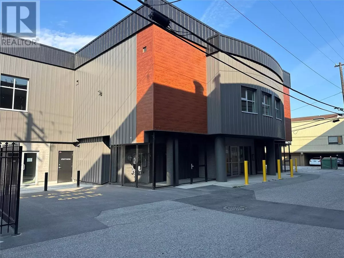 Penticton, BC V2A5M5,352 WINNIPEG ST #119