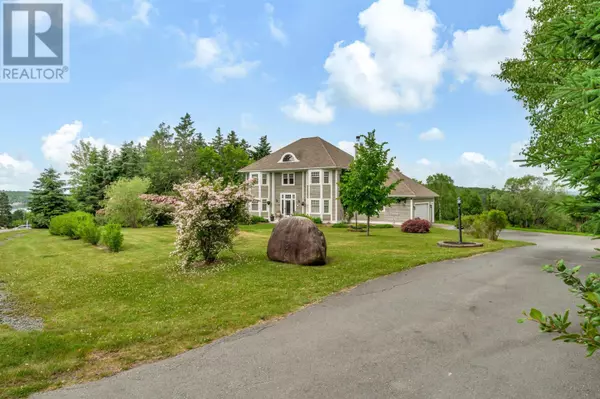 Glen Haven, NS B3Z2W1,22 Foxberry Hill