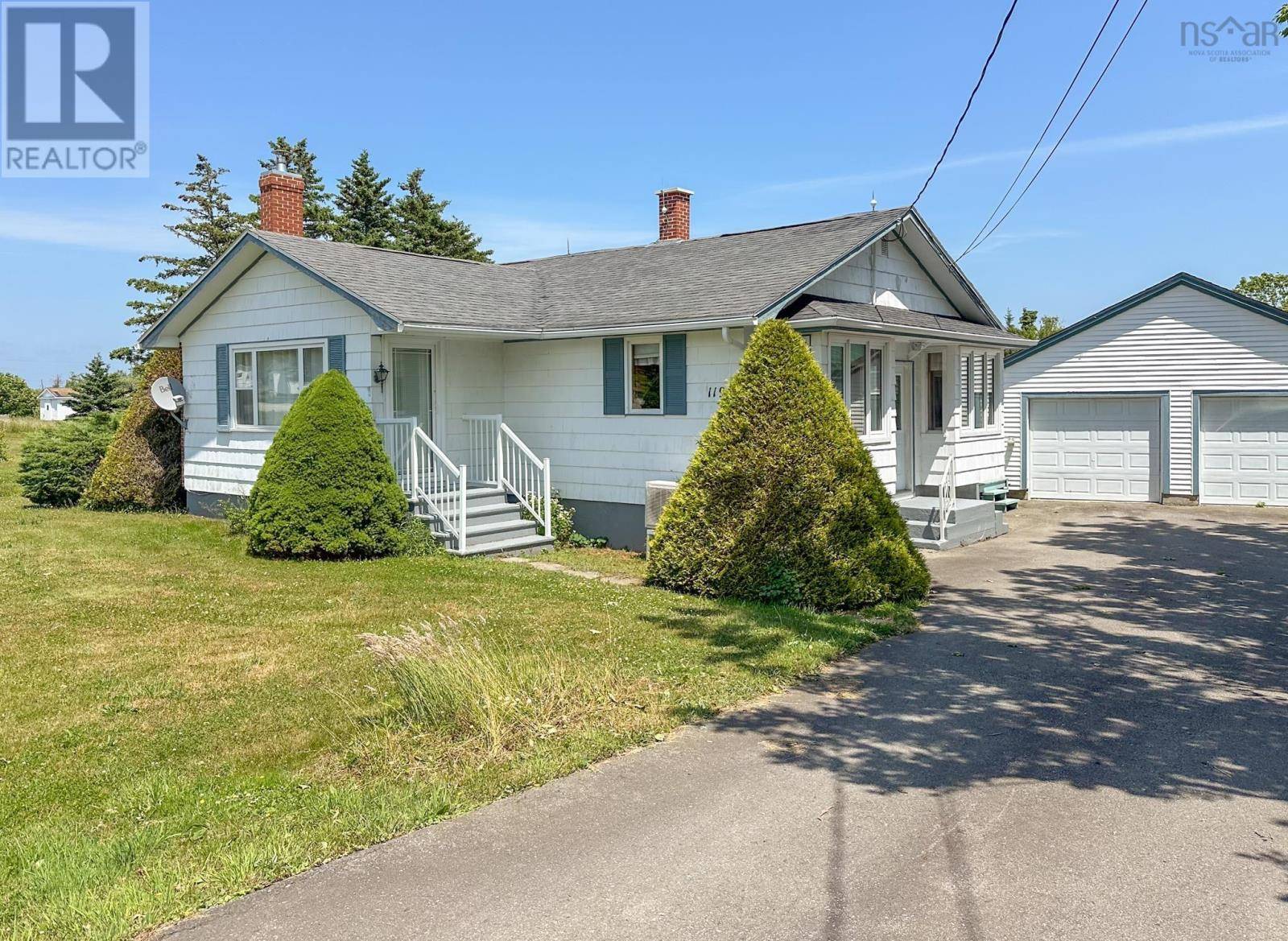 1195 Highway 335, Middle West Pubnico, NS B0W2M0