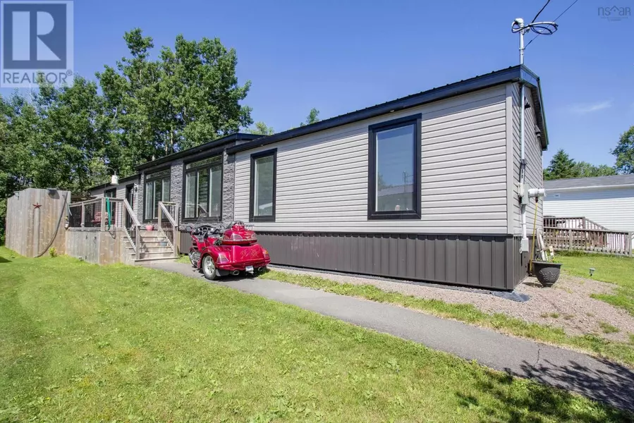 50 Rosewood Drive, Amherst, NS B4H4S6