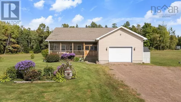 180 Robinson Road, Amherst Head, NS B4H3Y2