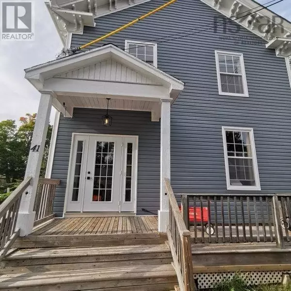 41 Cottage Street, Windsor, NS B0N2T0