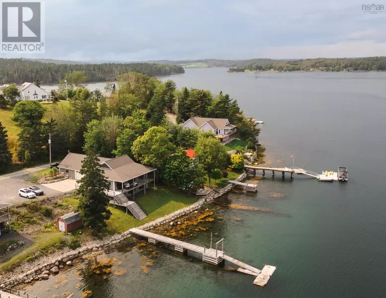 216 Hebb Point Road, Heckmans Island, NS B0J2C0