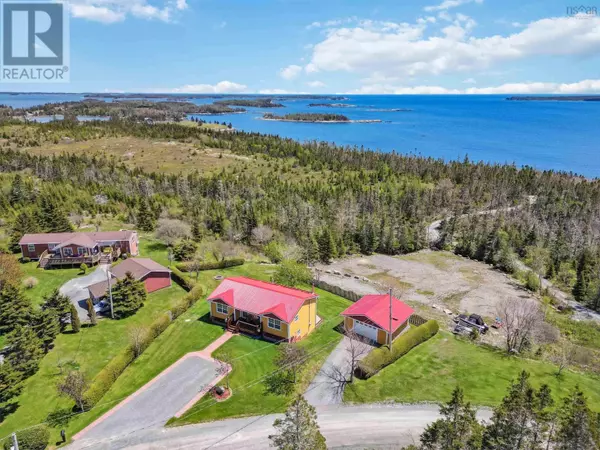 39 Dewolfes Road, East Ship Harbour, NS B0J3H0