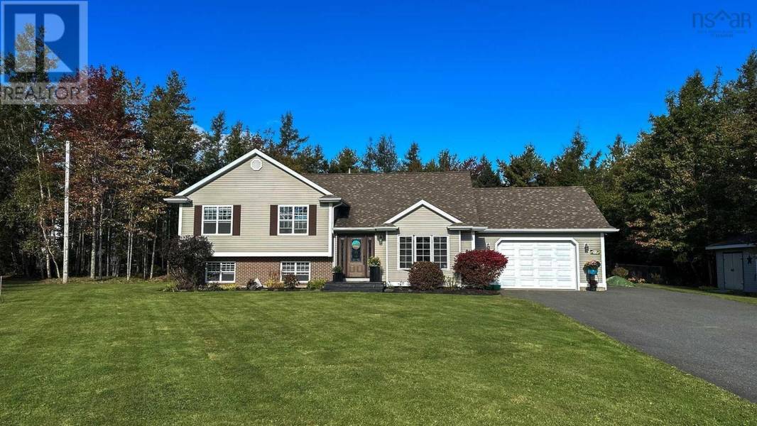 49 Englewood Court, Valley, NS B6L3K7