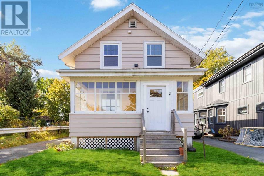 3 Thompson Street, Dartmouth, NS B2Y2X8