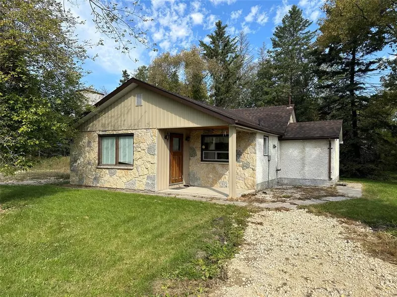 53 Main Street, Tyndall, MB R0E2B0