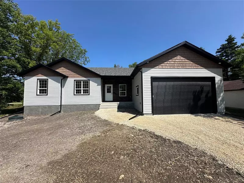 55 Main Street, Tyndall, MB R0E2B0