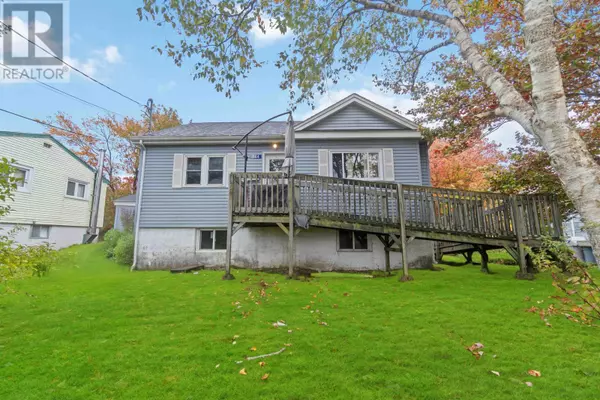 744 St Margarets Bay Road, Halifax, NS B3N1K7