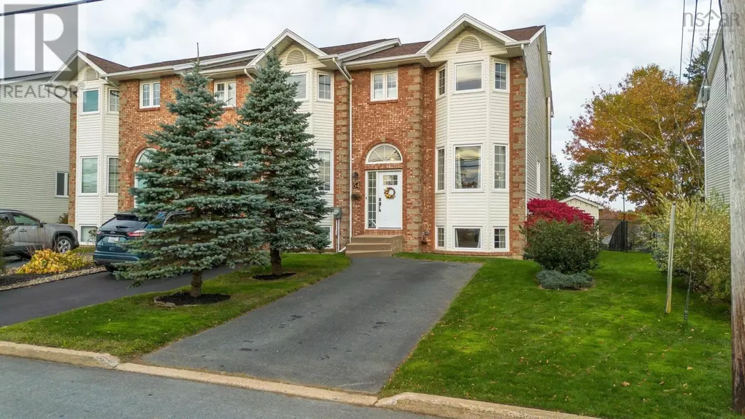 54 Russell Lake Drive, Dartmouth, NS B2W6J2