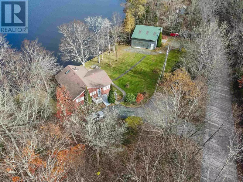 43 Piggott Lake Road, Mount Uniacke, NS B0N1Z0