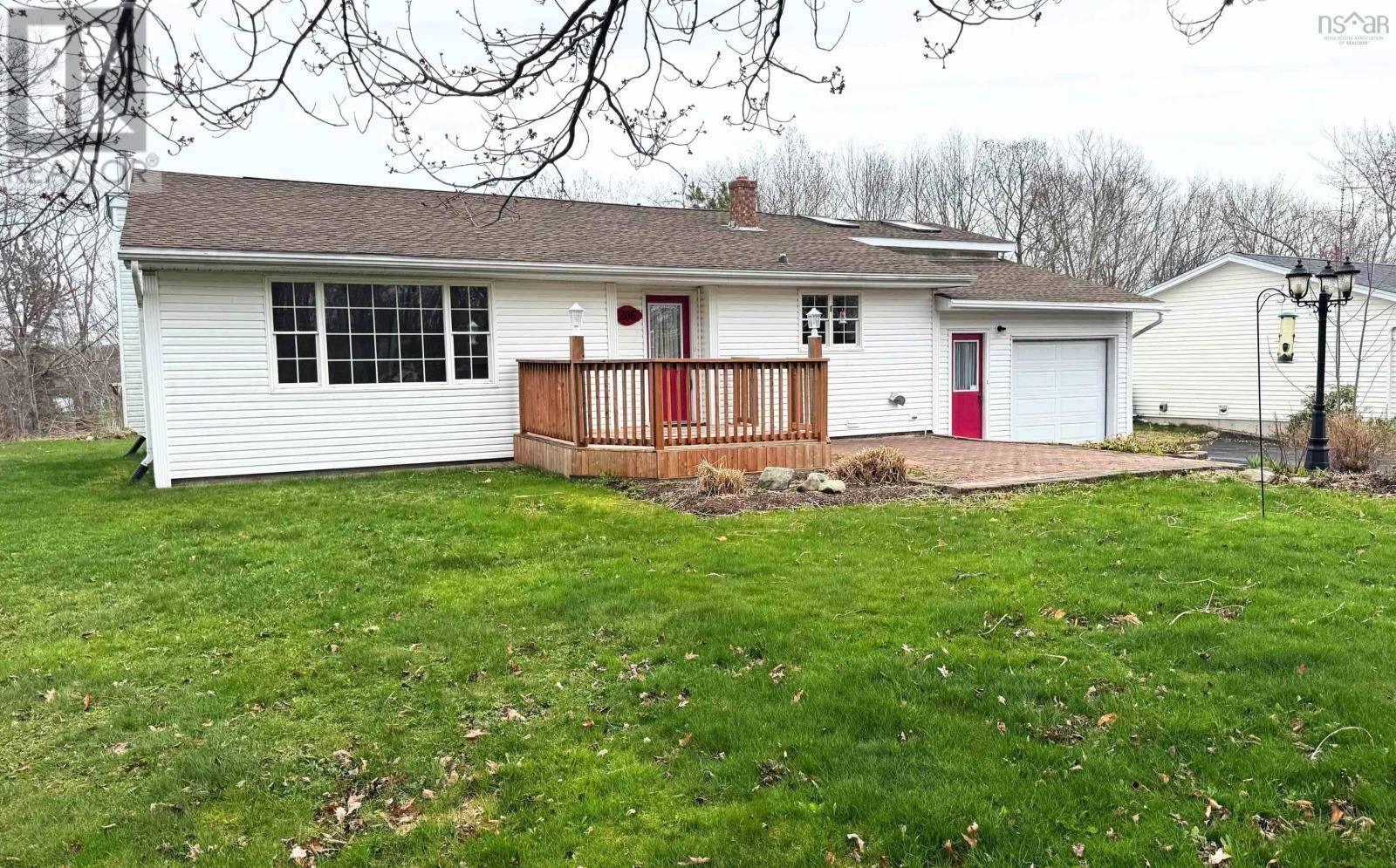 206 Lakeview Road, Lakeview, NS B4C4C8