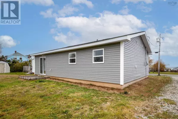 Glace Bay, NS B1A5H4,6 Essex Street