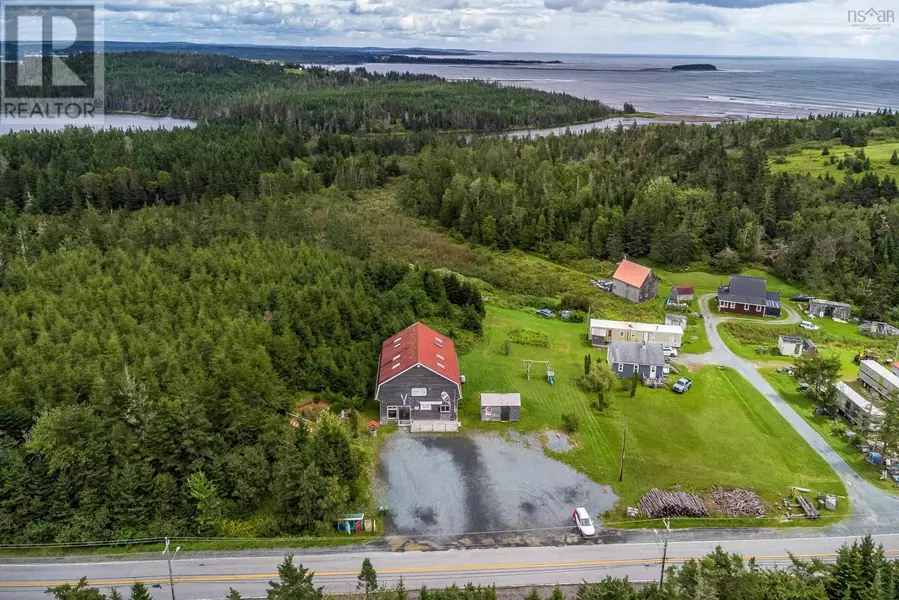 6344 Highway 207, Seaforth, NS B0J1N0