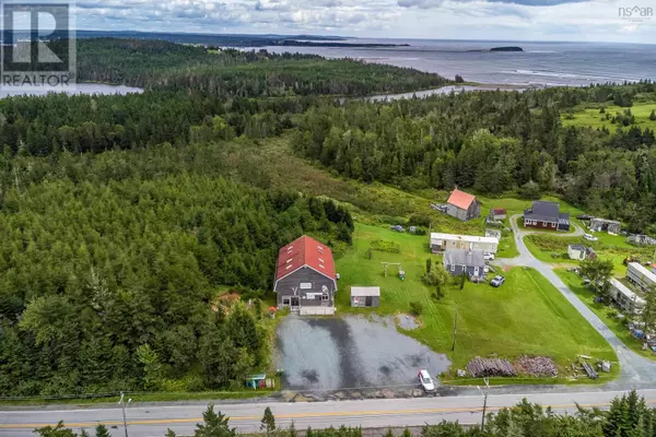 6344 Highway 207, Seaforth, NS B0J1N0