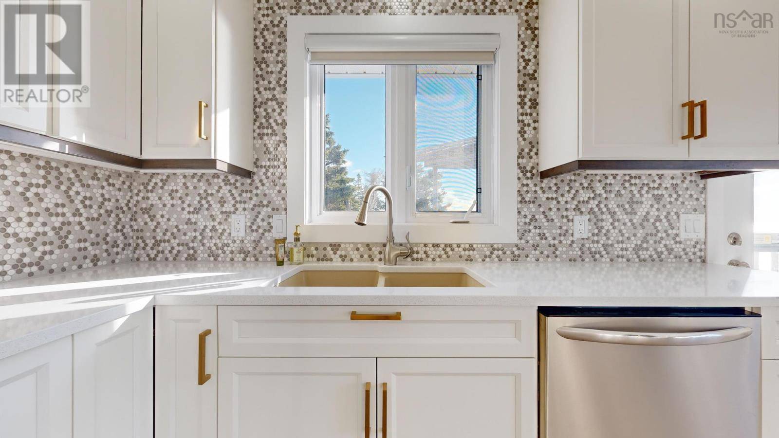 White Point, NS B0T1G0,76 Edgewater Drive