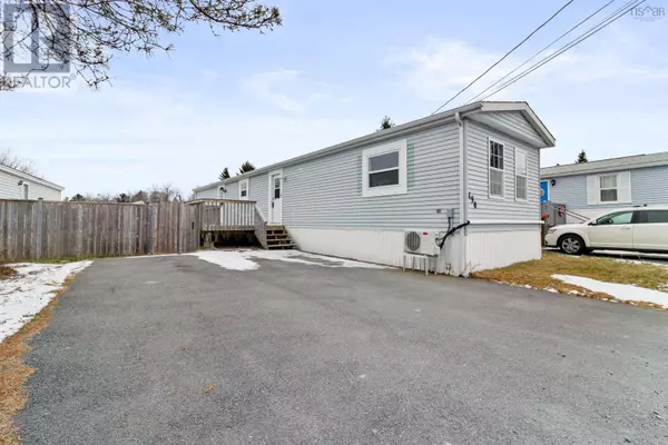 490 Glen Rise Drive, Beaver Bank, NS B4E2M2