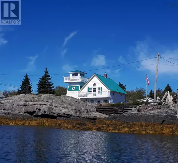 91 The Point Road, Blue Rocks, NS B0J2C0