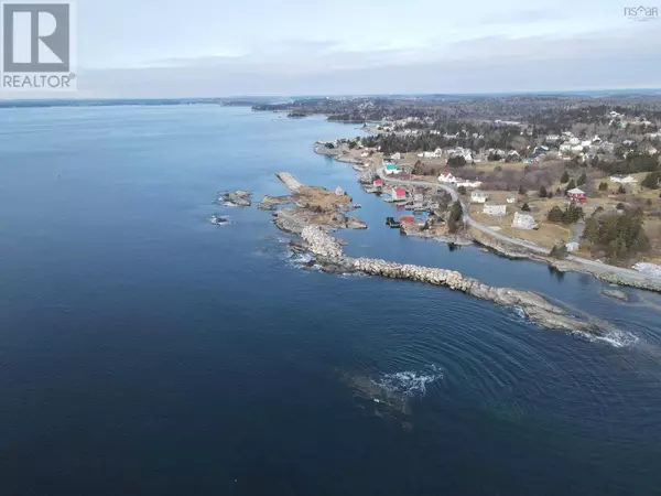 Blue Rocks, NS B0J2C0,91 The Point Road