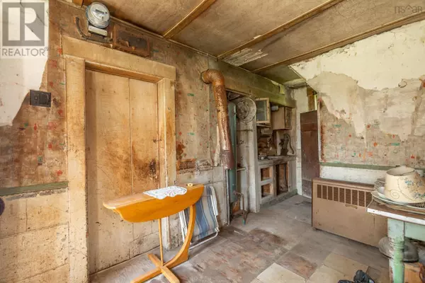 Paradise, NS B0S1R0,645 Leonard Road