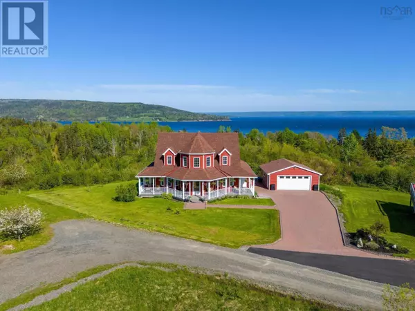20 Harvey Drive, Baddeck, NS B0E1B0