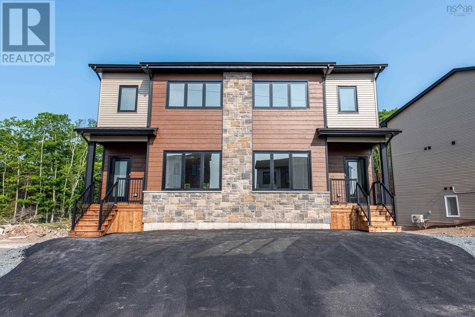 130 Colonial Crescent, Halifax, NS B3R0H8
