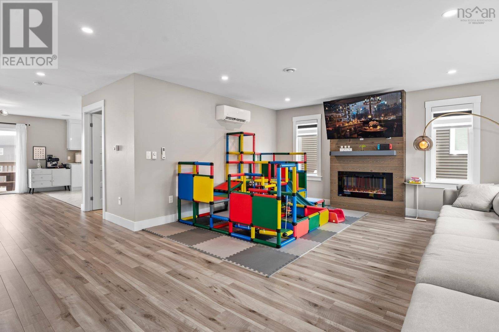 144 Higgins Avenue, Beechville, NS B3T0M4