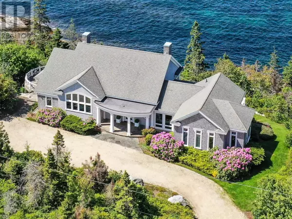 166 Ocean Gate Drive, Northwest Cove, NS B0J1T0