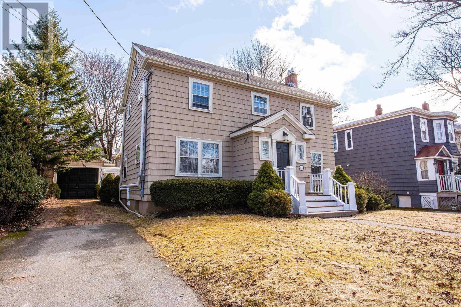 2535 Connaught Avenue, Halifax, NS B3L2Z5